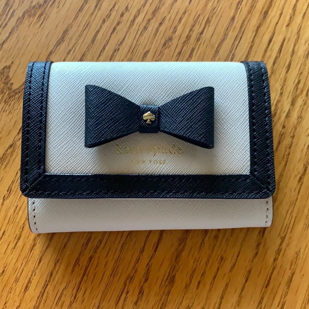 Kate Spade Darla wallet NWT